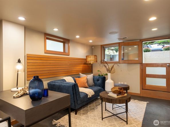 7 Newell Street, Seattle WA 98109