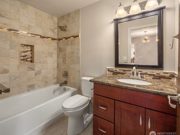412 Hi Crest Drive, Auburn WA 98001