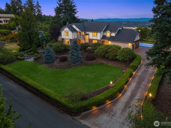412 Hi Crest Drive