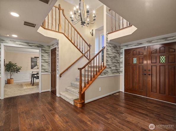 412 Hi Crest Drive, Auburn WA 98001