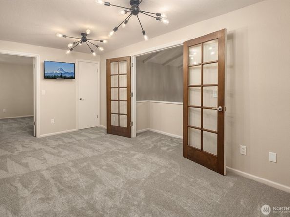 412 Hi Crest Drive, Auburn WA 98001