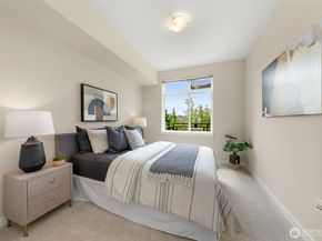 211 Kirkland Avenue 510, Kirkland WA 98033