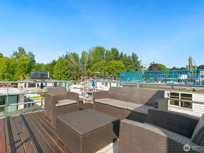 2143 N Northlake Way 15, Seattle WA 98103