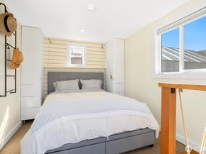 2143 N Northlake Way 15, Seattle WA 98103