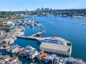2143 N Northlake Way 15, Seattle WA 98103