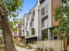 1124 B 13th Avenue, Seattle WA 98122
