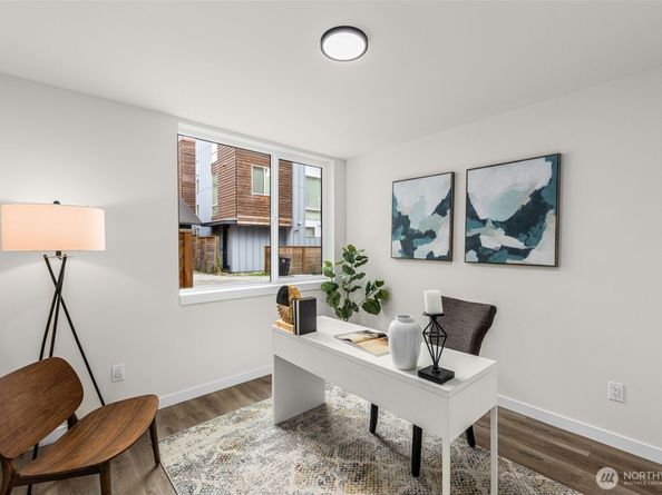 1124 B 13th Avenue, Seattle WA 98122