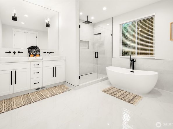 5539 116th Avenue NE, Kirkland WA 98033