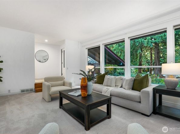 19602 NE 185th Street, Woodinville WA 98077