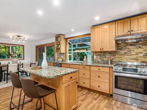 19602 NE 185th Street, Woodinville WA 98077