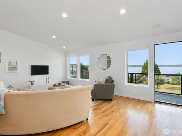 27405 Lofall Court NW, Poulsbo WA 98370