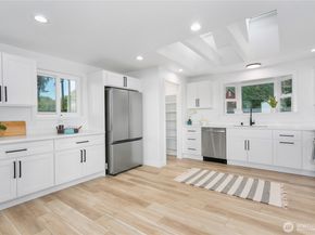 27405 Lofall Court NW, Poulsbo WA 98370