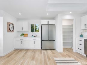 27405 Lofall Court NW, Poulsbo WA 98370