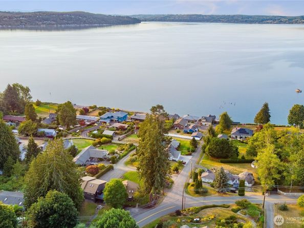 27405 Lofall Court NW, Poulsbo WA 98370