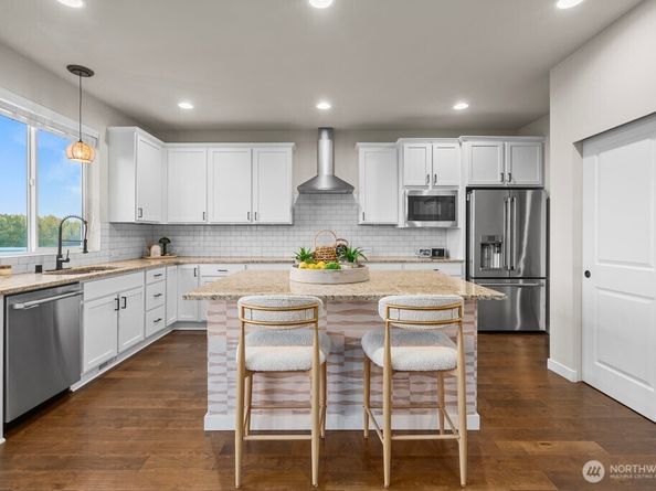 19042 123rd Avenue SE, Renton WA 98058