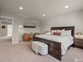 19042 123rd Avenue SE, Renton WA 98058
