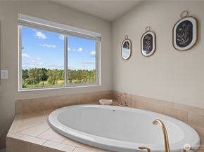 19042 123rd Avenue SE, Renton WA 98058