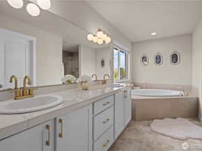 19042 123rd Avenue SE, Renton WA 98058