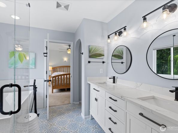 22819 86th Place W, Edmonds WA 98026