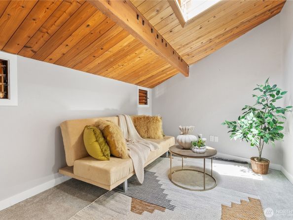 2205 135th PL SE, Bellevue WA 98005