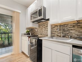 2205 135th PL SE, Bellevue WA 98005