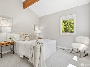 2205 135th PL SE, Bellevue WA 98005