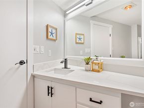 2205 135th PL SE, Bellevue WA 98005