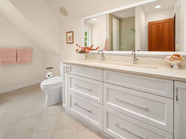 13310 SW Madrona Road, Vashon WA 98070