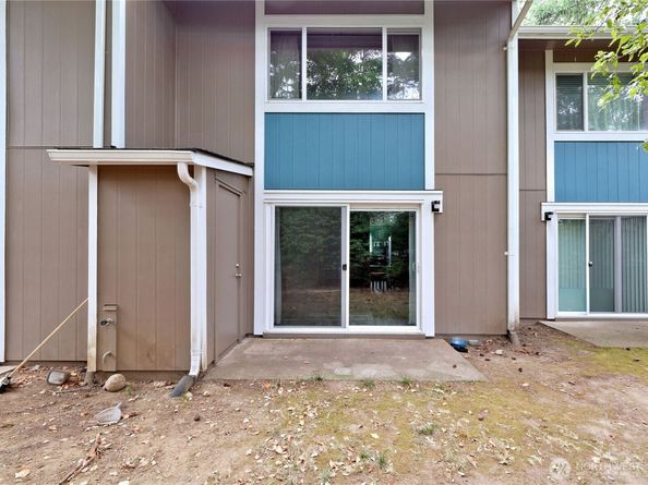 25406 106th Avenue SE E2, Kent WA 98030