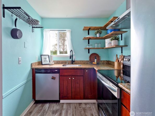 25406 106th Avenue SE E2, Kent WA 98030