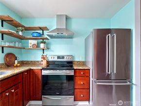 25406 106th Avenue SE E2, Kent WA 98030