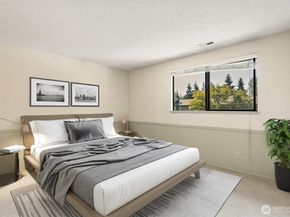 9922 NE 144th Lane 502, Kirkland WA 98034