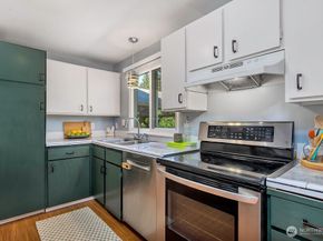 13210 9th Avenue S, Burien WA 98168