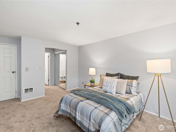15255 Sunwood Boulevard A36, Tukwila WA 98188