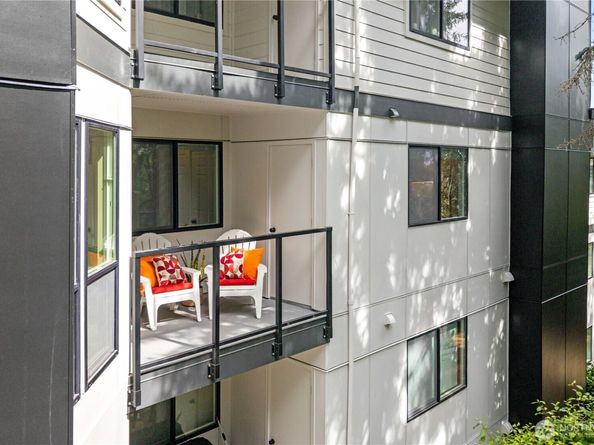 15255 Sunwood Boulevard A36, Tukwila WA 98188