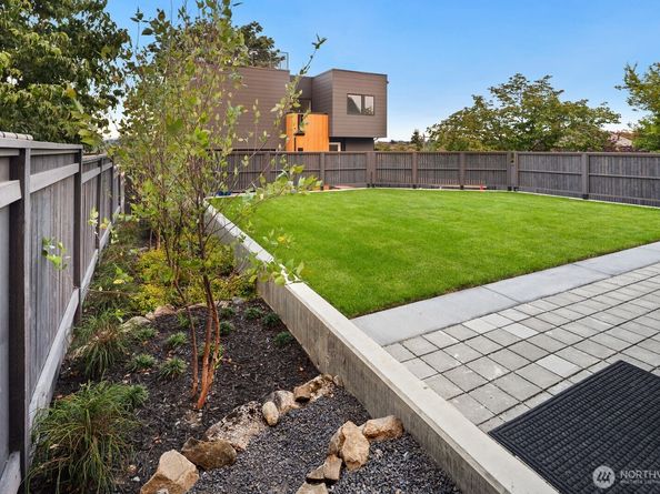 3854 Cascadia Avenue S, Seattle WA 98118