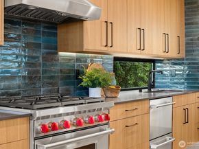 3854 Cascadia Avenue S, Seattle WA 98118