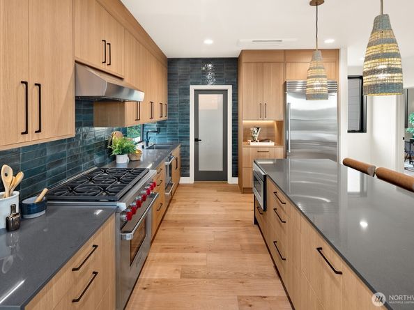 3854 Cascadia Avenue S, Seattle WA 98118