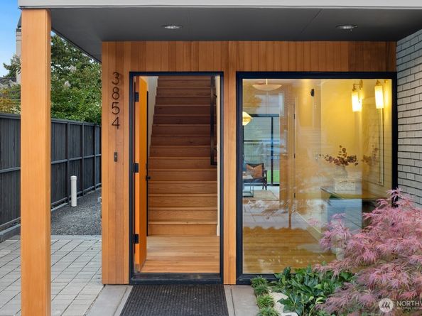 3854 Cascadia Avenue S, Seattle WA 98118