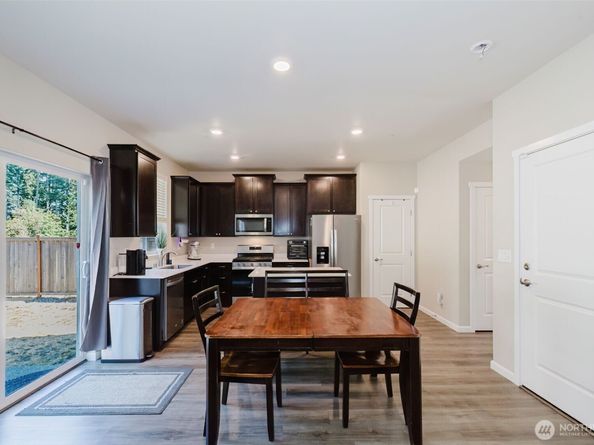 179 Russell Road, Bremerton WA 98312