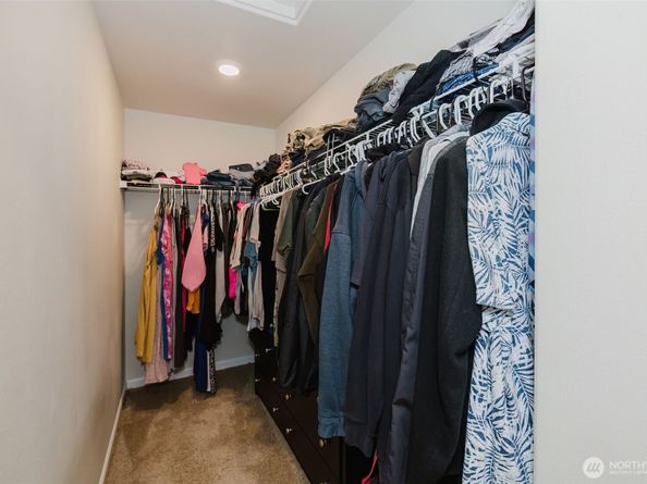179 Russell Road, Bremerton WA 98312