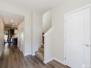 179 Russell Road, Bremerton WA 98312