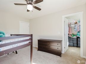 179 Russell Road, Bremerton WA 98312