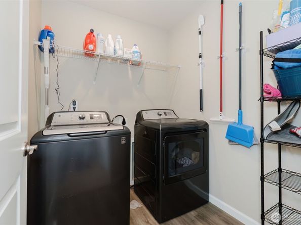 179 Russell Road, Bremerton WA 98312