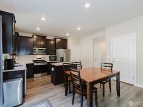 179 Russell Road, Bremerton WA 98312