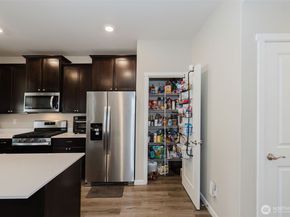 179 Russell Road, Bremerton WA 98312