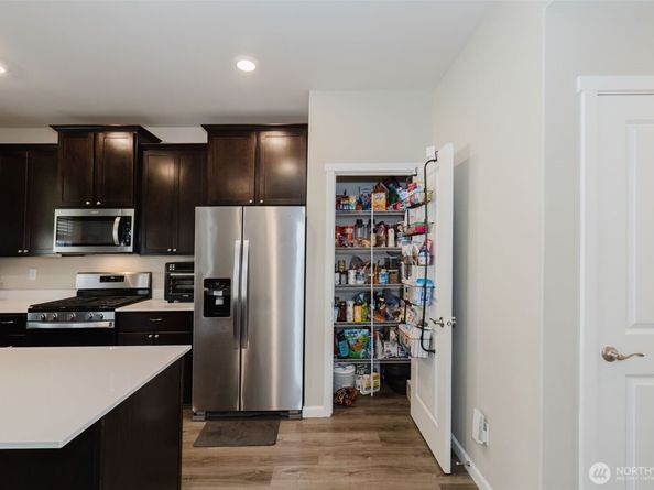 179 Russell Road, Bremerton WA 98312
