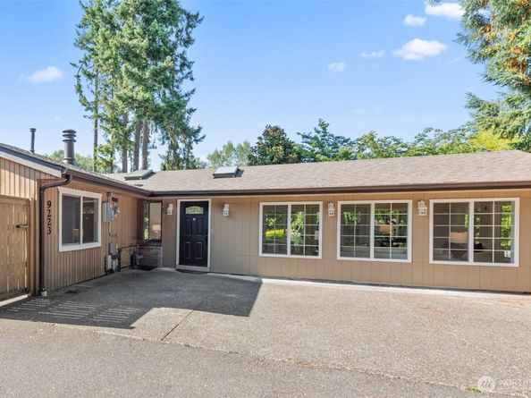 9223 128th Avenue NE, Kirkland WA 98033