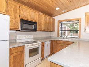 1022 Avenue B, Snohomish WA 98290