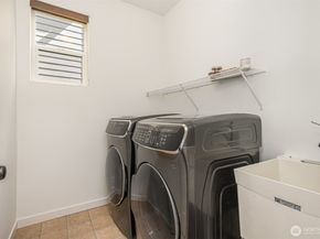 10269 Eastridge Drive NE, Redmond WA 98053